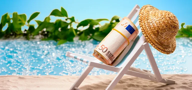 Как копить деньги на отпуск, не урезая текущие расходы: реальные стратегии